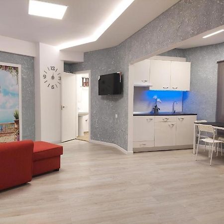Fantastic 2 Bedrooms, Just 20 Meters From Ocean Playa de las Americas  Eksteriør bilde