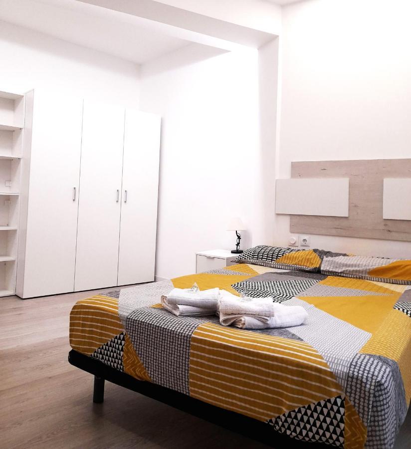 Fantastic 2 Bedrooms, Just 20 Meters From Ocean Playa de las Americas  Eksteriør bilde