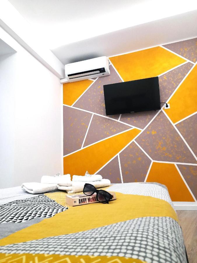 Fantastic 2 Bedrooms, Just 20 Meters From Ocean Playa de las Americas  Eksteriør bilde