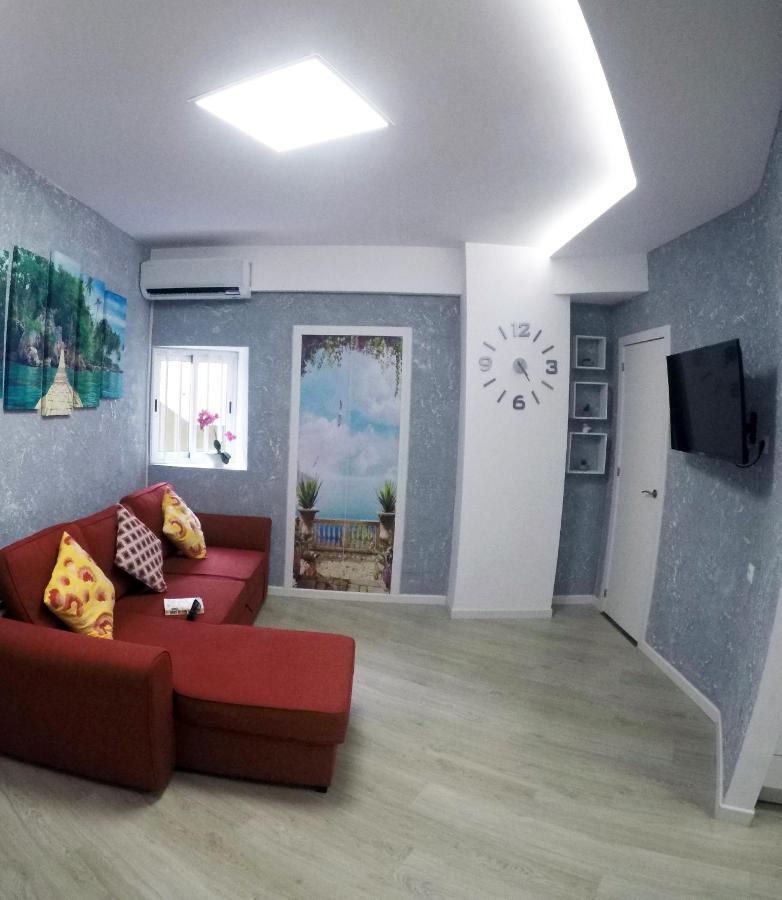 Fantastic 2 Bedrooms, Just 20 Meters From Ocean Playa de las Americas  Eksteriør bilde