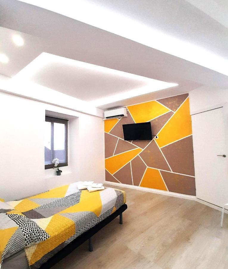 Fantastic 2 Bedrooms, Just 20 Meters From Ocean Playa de las Americas  Eksteriør bilde