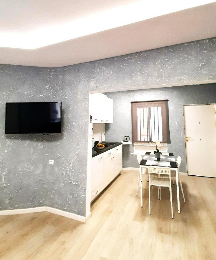 Fantastic 2 Bedrooms, Just 20 Meters From Ocean Playa de las Americas  Eksteriør bilde